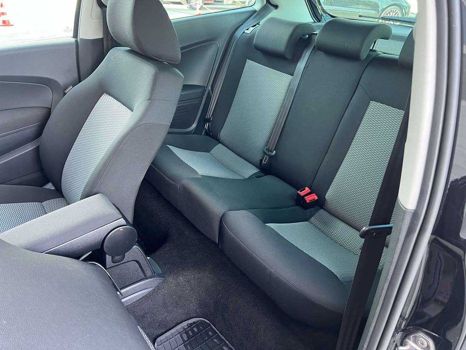 VW Polo 1.2I 2012 година