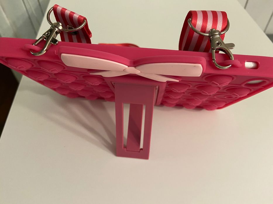 Калъф за mini IPad и за IPhone 8+ и 14