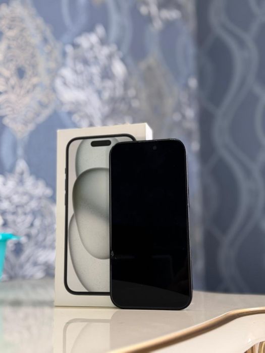 iPhone 15 в хорошем состояний
