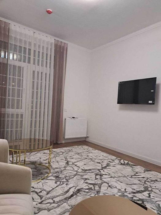 Greenwich (golden house)