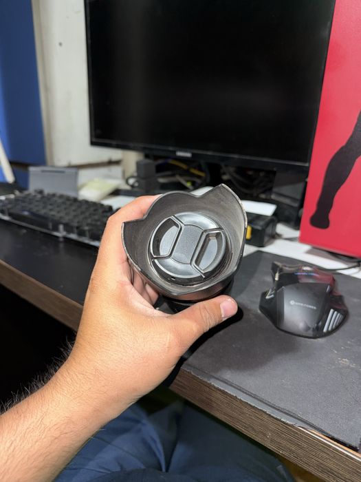 продам обьектив Sony 18-135