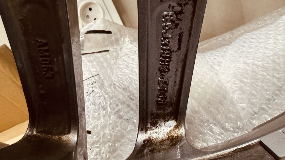 Продам диски оригинал R19 W222