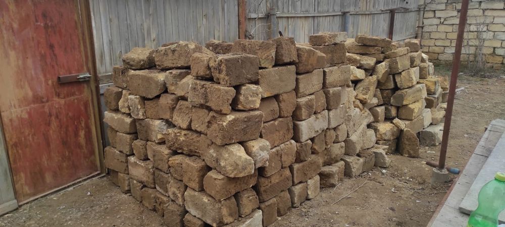 Камень б/у отдам даром