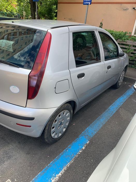 Fiat Punto 2008 • 68.300 km reali • 5 uși • 3.200 € negociabil