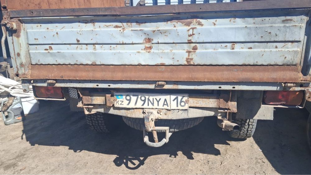 Продам уаз бортовой