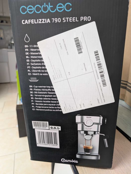 Еспресо машина Cecotec Cafelizzia 790