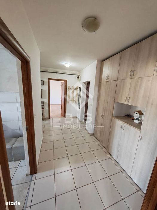 Apartament Spațios 70 mp + 2 Balcoane (15 mp) — fotografia 3