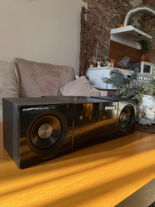 Samsung MM-D320 Hi-Fi аудио система с колони !