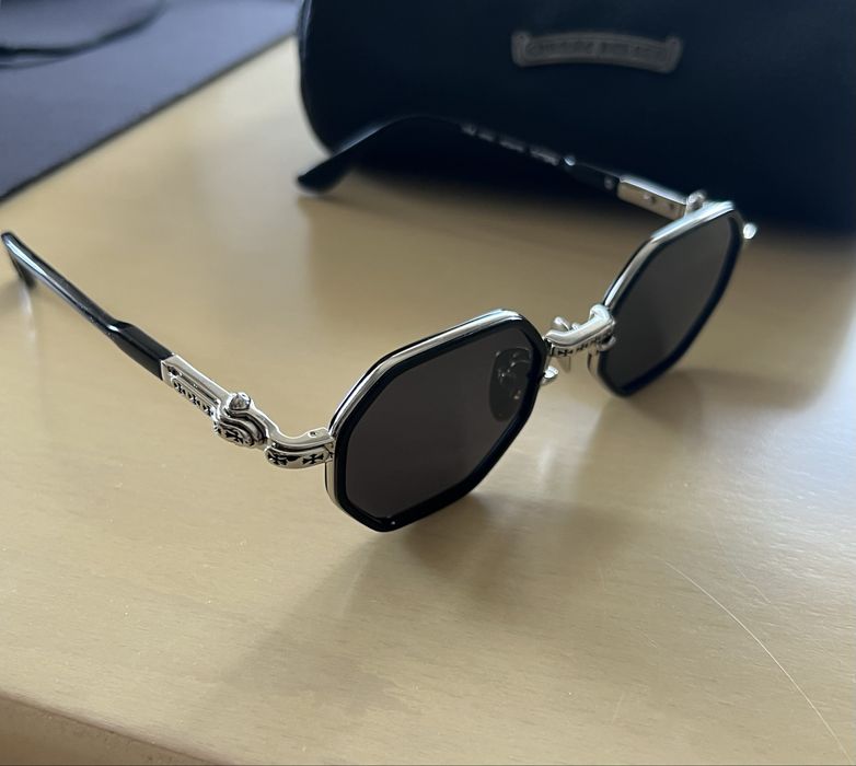 Слънчеви очила Chrome Hearts - модел TATTERS (BK/SS) с кожен калъф