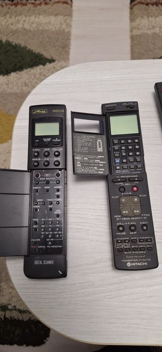 Telecomenzi audio video originale.