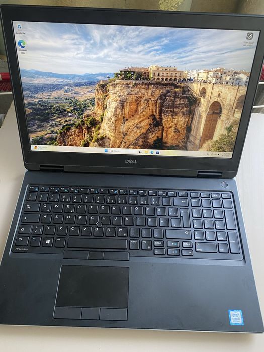 Dell Precision 7530 | Pentru Piese | Laptop Workstation |