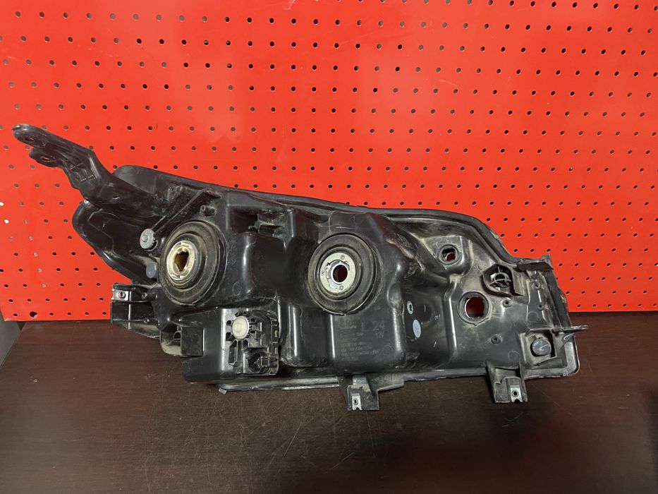 Far stanga halogen Suzuki Vitara an 2014-2018