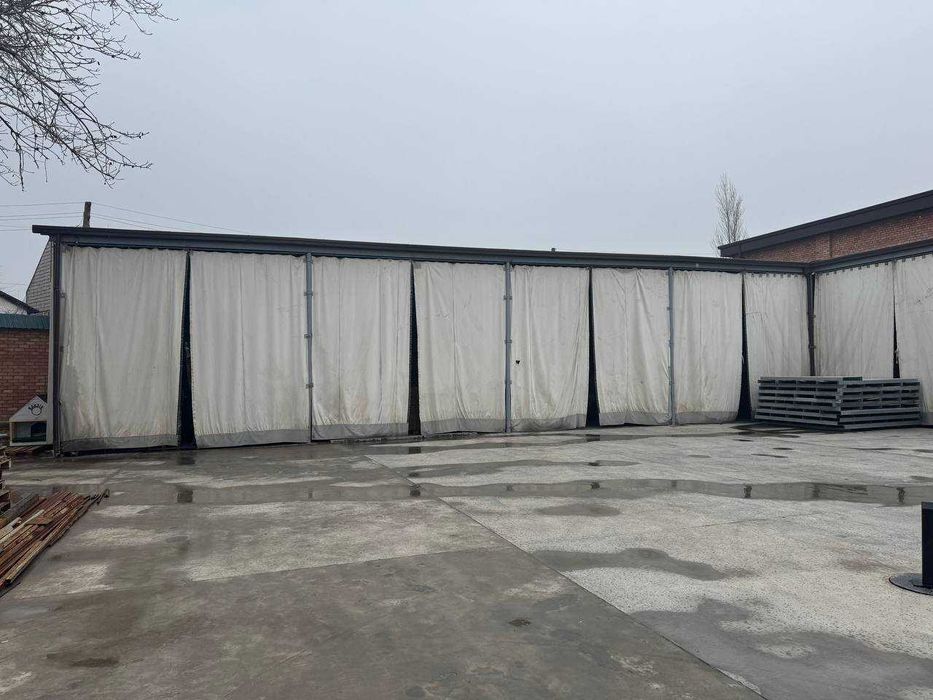 Аренда складских площадей (навес + защитные шторы) — 165 м² и 300 м²