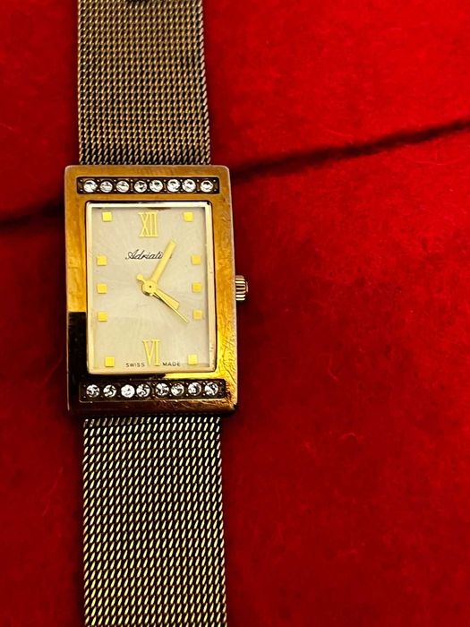 Часы разные цена указано в обьявлений