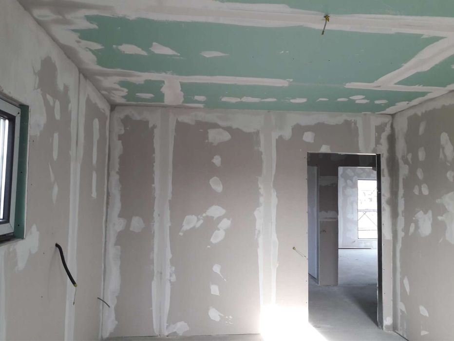 Exeutam renovari interioare