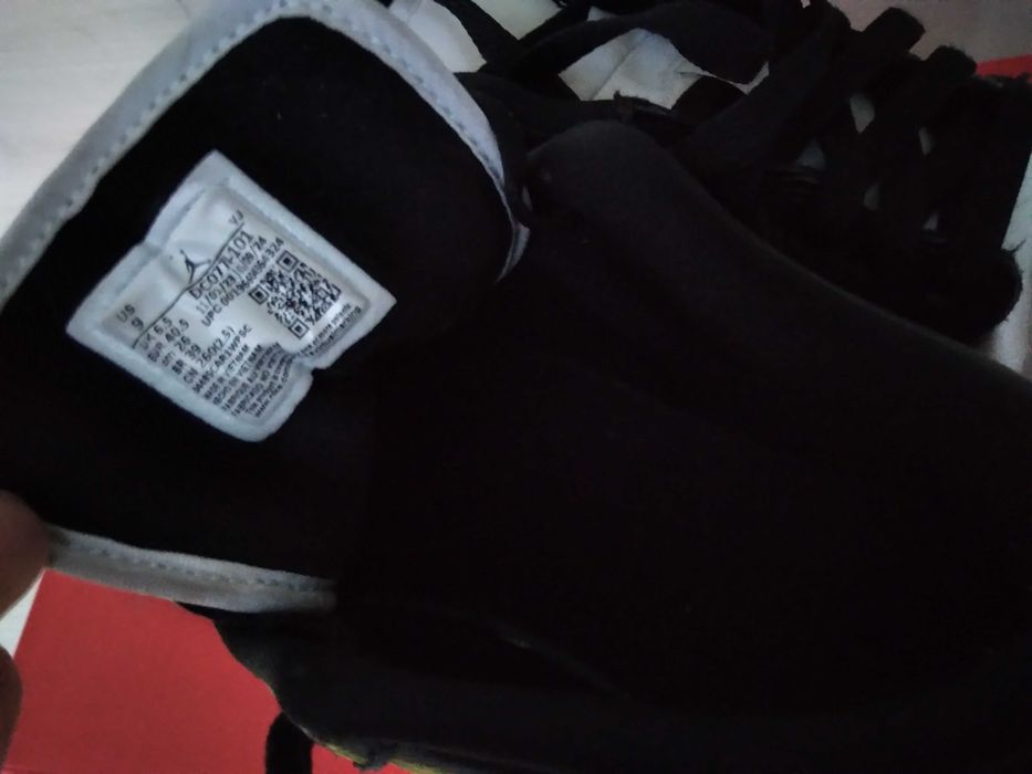Nike air JORDАN- дамски модел-100лв.размер 40.5