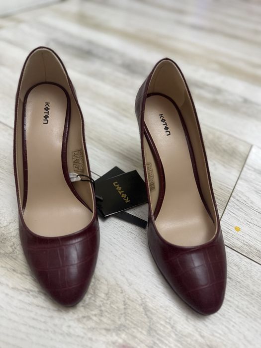 Pantofi NOI Koton burgundy toc mediu stiletto eleganți