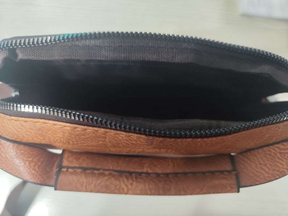 Продам мужскую сумку через плечо