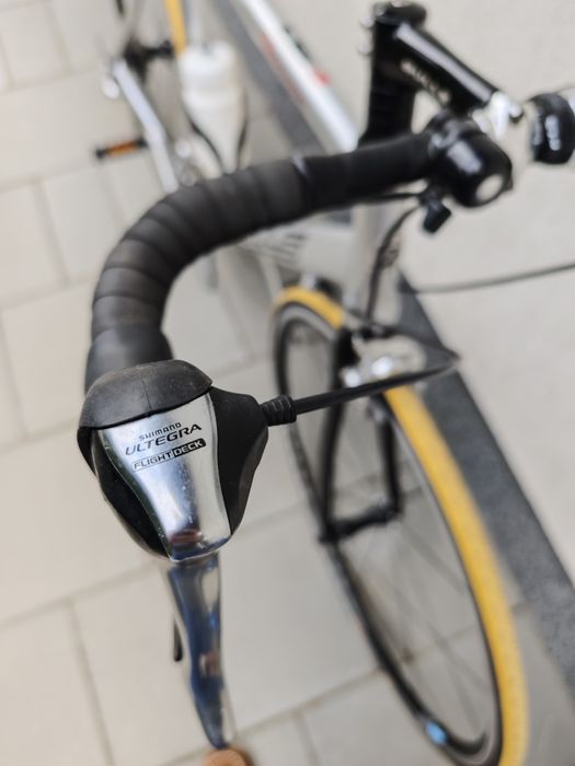 Cursiera Bulls, mărime 56 M/L, full Shimano, Ultegra, 3x10