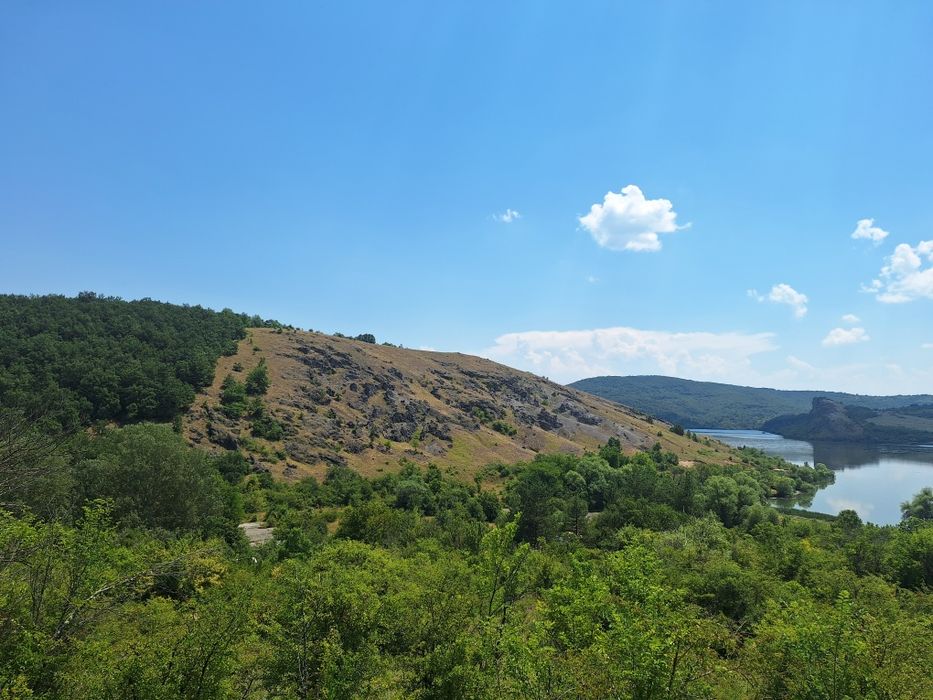 Продава се Парцел в с. Ковачевци, Област Перник - 1892 кв.м за 16 €/кв.м - Снимка #2
