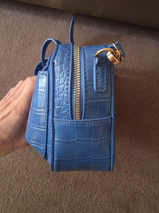 Синя чанта Mohito