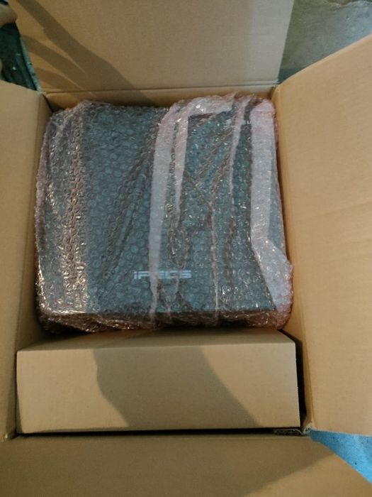 Мини АТС ipecs новая