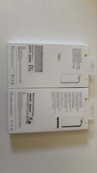 Чехлы на iPhone 17 pro max