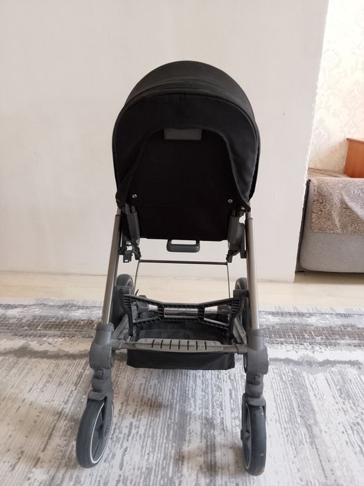 Продам коляску Teknum