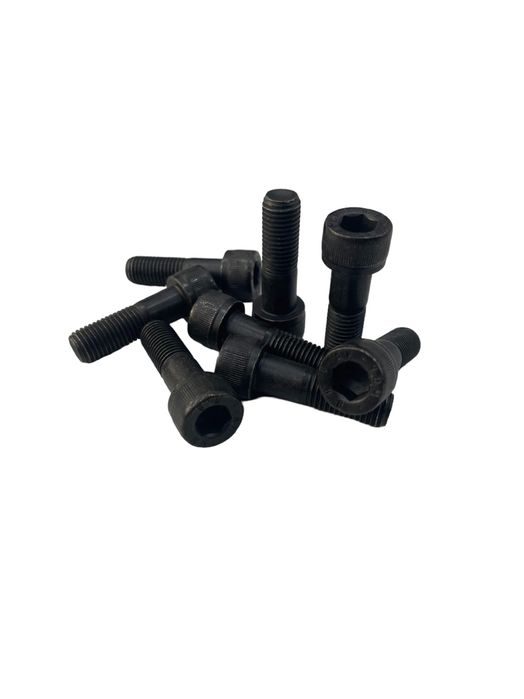 Болт крышки ступицы Isuzu D-max