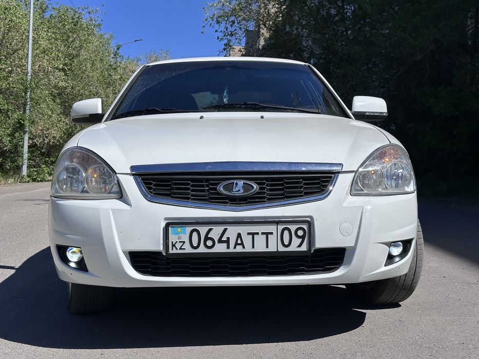 Продам Приору-2 lux
