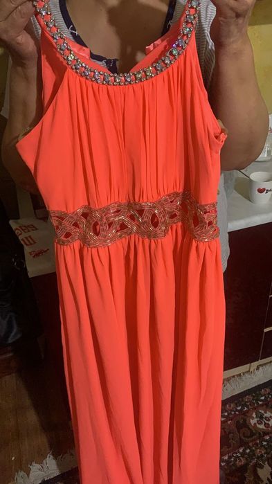 Платье вечернее.