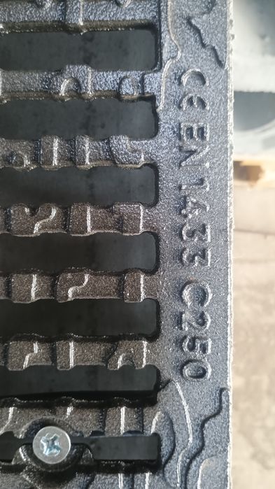 Rigola din beton(transport gratis la peste 3000 lei)