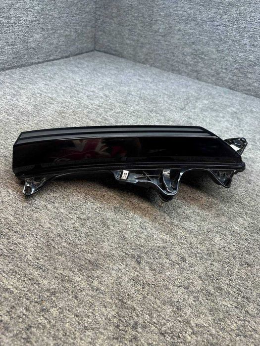 Stop dreapta haion BMW XM G09
