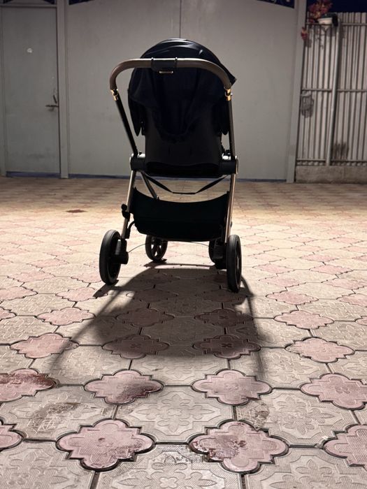 Коляска в хорошем состояний срочно