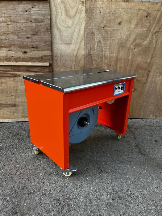 Полуавтоматическая упаковочная машина для Пэт и полипропиленовой ленты