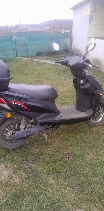 Vand scuter electric