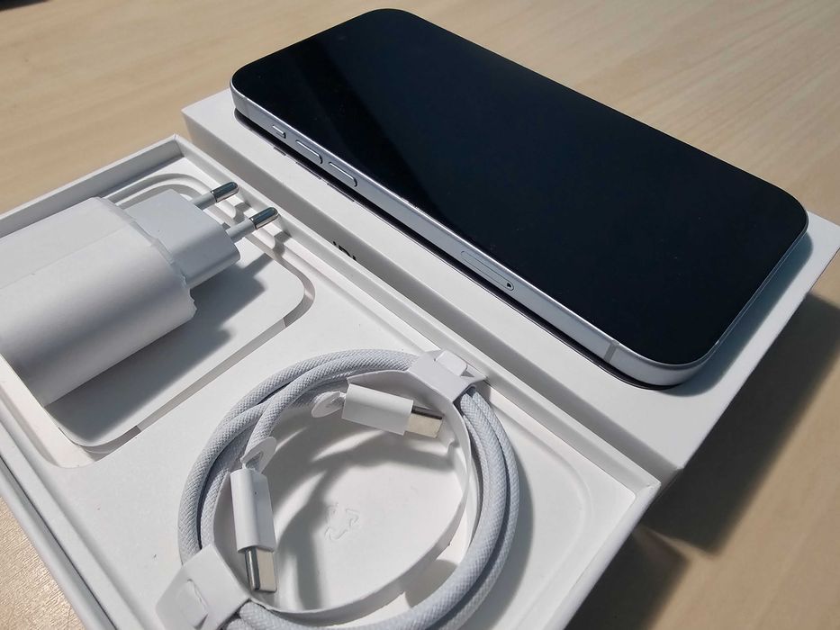 iPHONE 15 Plus ! 5G EXCELENT !! aspect de Nou ! pachet compl.+bonus