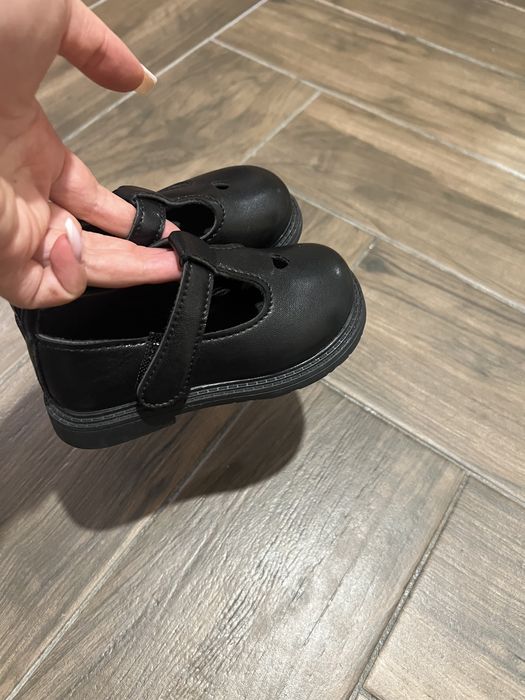 Рокля + официлни обувки