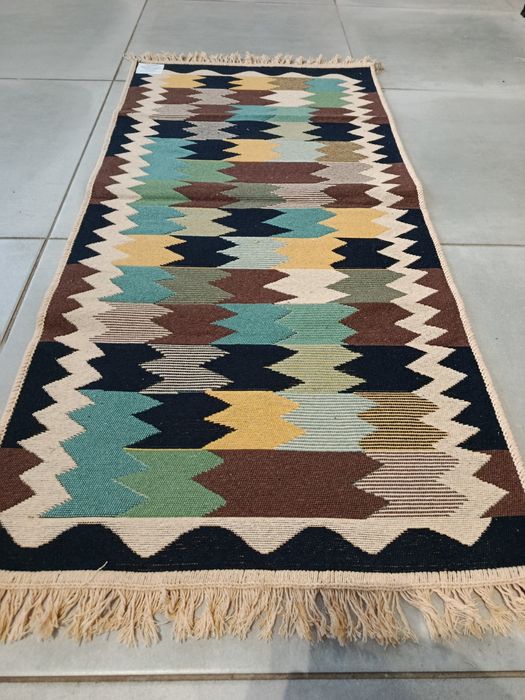 Covor Kilim, model traditional