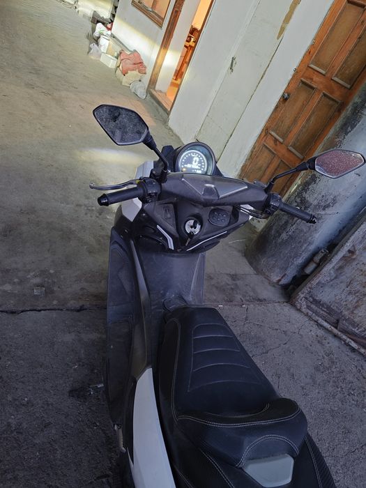 Продаю 2 мопеда макси