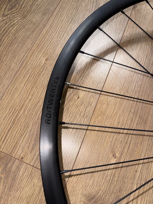 Roți 28, centerlock, gravel, sosea