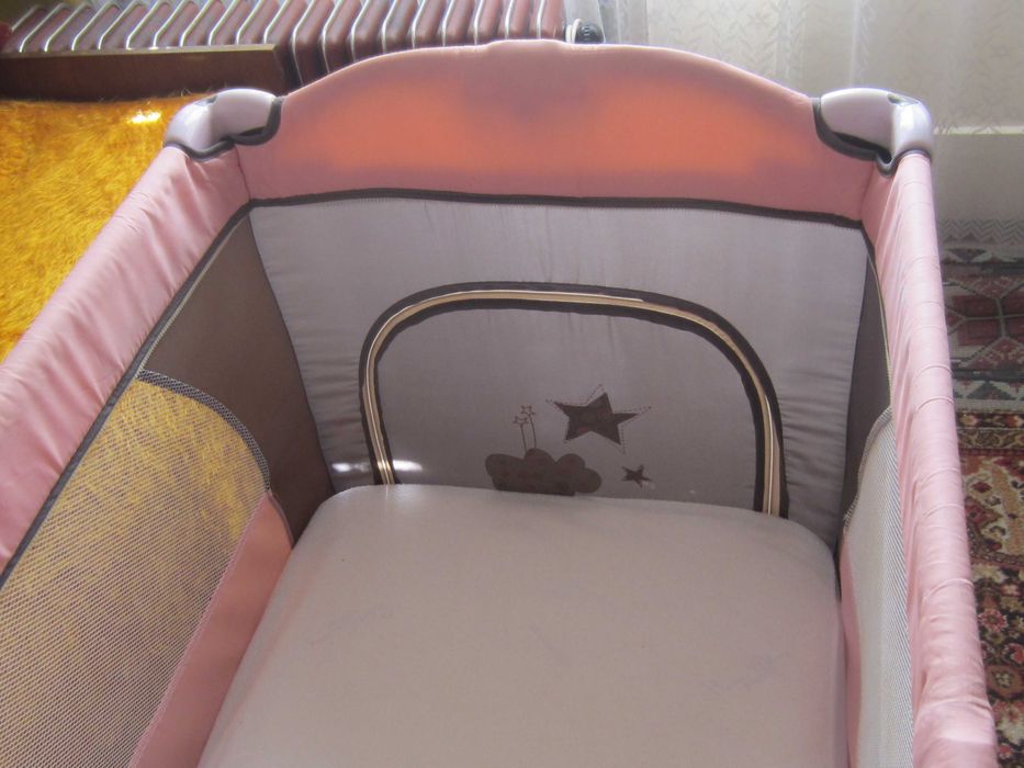 Детско легло - кошарка за спане и игра MONI Sleepy с матрак