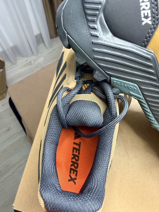 Adidas Terrex barbati 44 2/3
