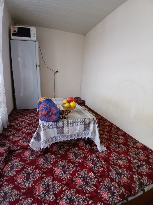 1 xona 2 xona qilingan uy sotiladi narxi 44000