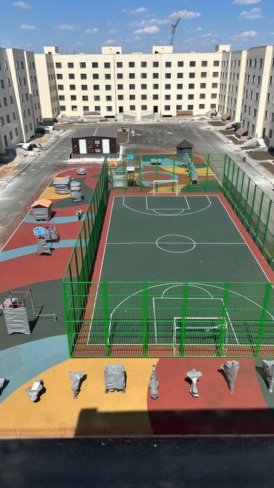бесшовного тартанового покрытия!