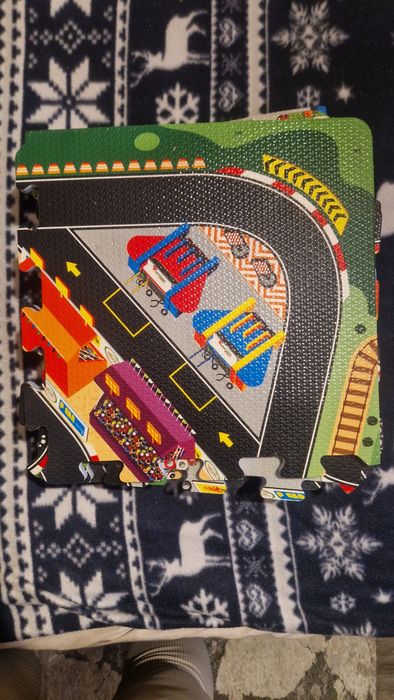 Мек пъзел писта, килим