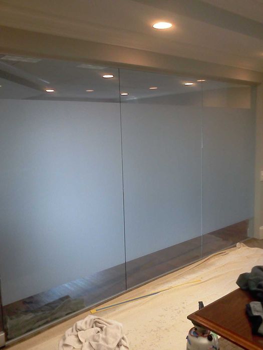 Aksiya! Ofis oynasi tonirovka tumanka matoviy plenka матовая пленка