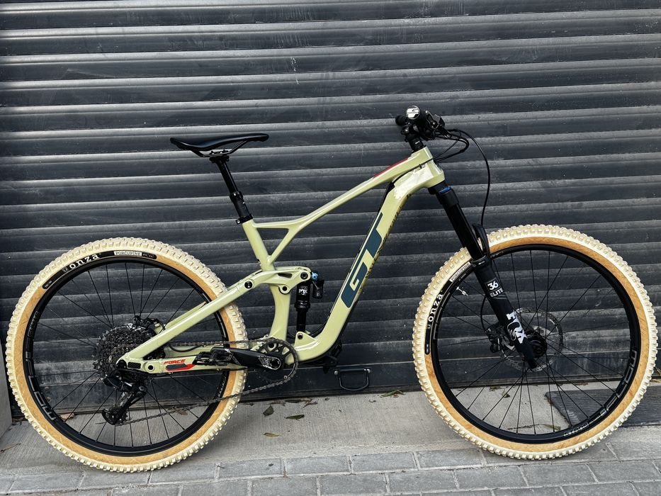 Ендуро велосипед GT Force Carbon Expert 27.5