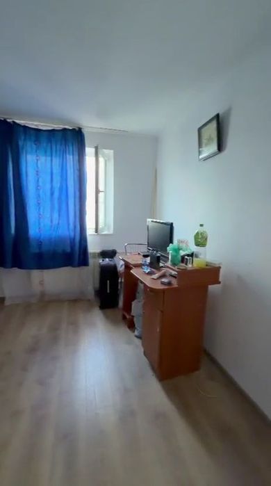 Închiriez garsonieră