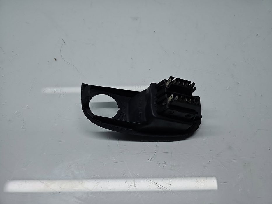 Butoane comanda geamuri sofer Renault Megane 1 [Fabr 1995-2003] 77004